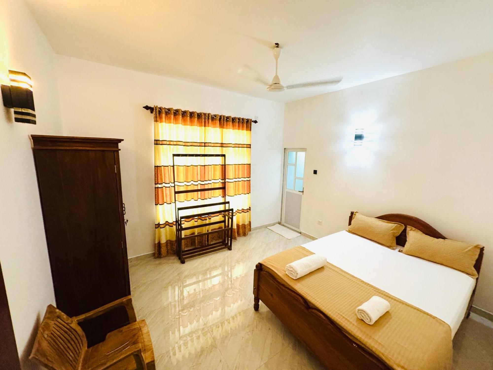Ahasna Airport Villa Negombo Extérieur photo