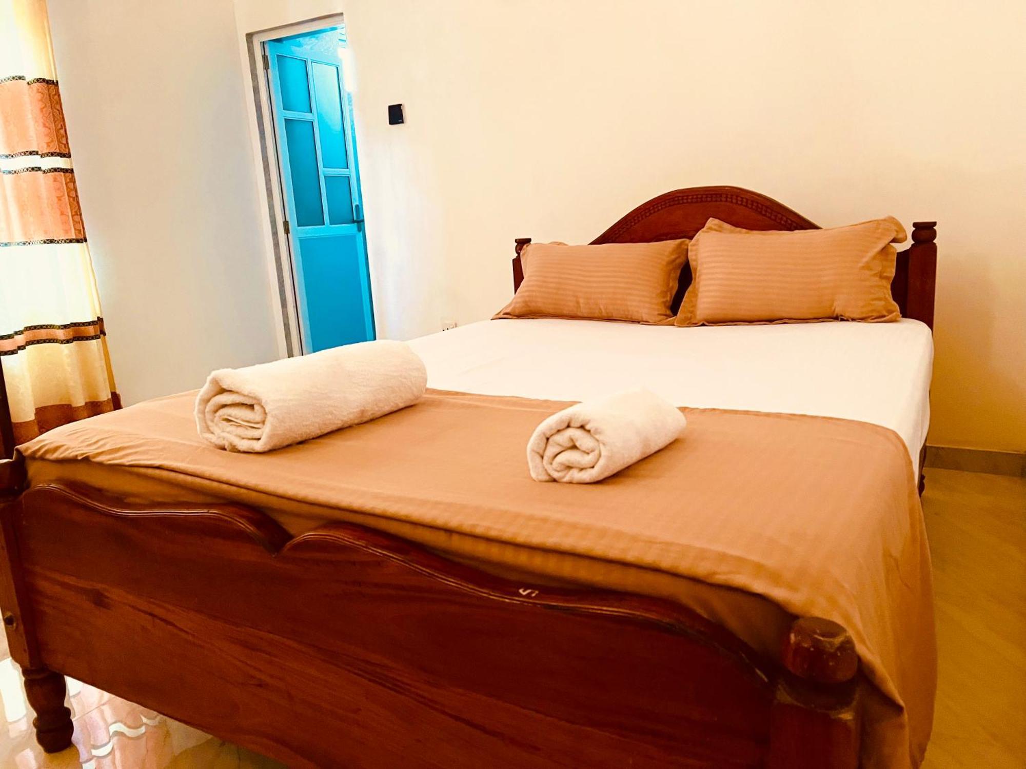 Ahasna Airport Villa Negombo Extérieur photo